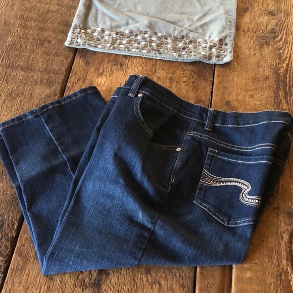 Gloria Vanderbilt Pants - Dark rinse Gloria Vanderbilt Amanda denim Capris